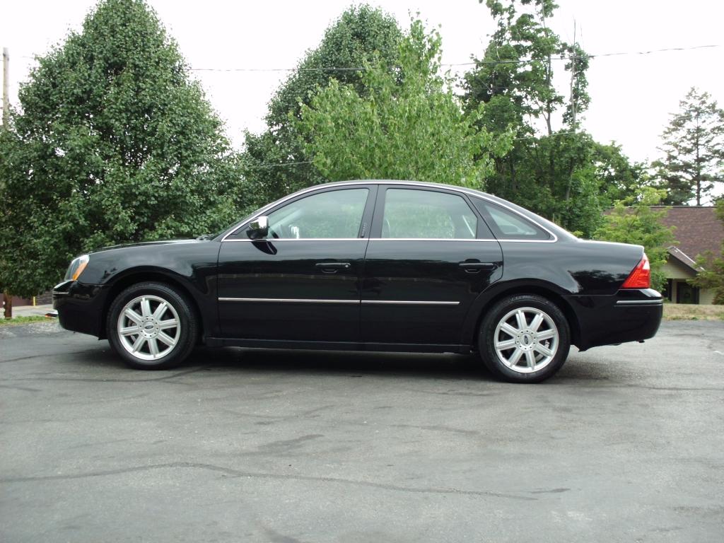 2005 Ford Five Hundred VINs, Configurations, MSRP & Specs AutoDetective